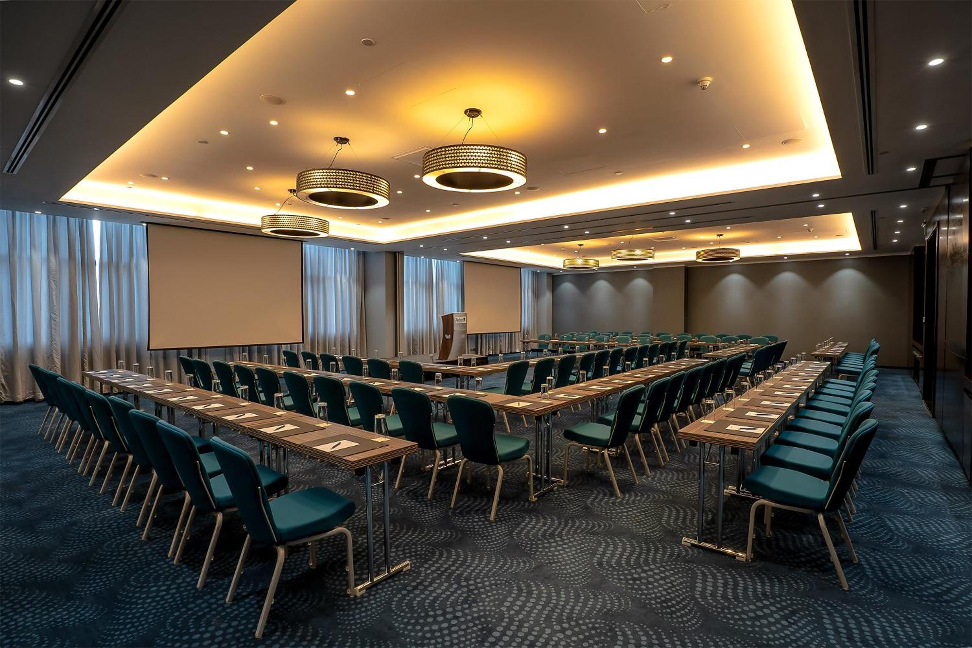Radisson Blu Hotel, Nairobi Upper Hill Exterior photo